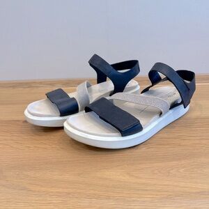 Ecco Women's Sandals in Black and Cream